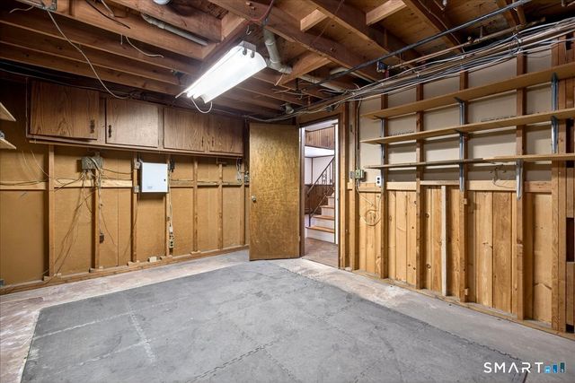 80 Flower Drive, Hamden, CT 06518