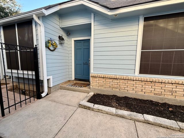 18 Brieley, San Antonio, TX 78250