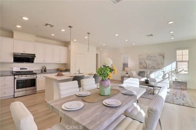 2076 E Sentinel Privado, Ontario, CA 91764