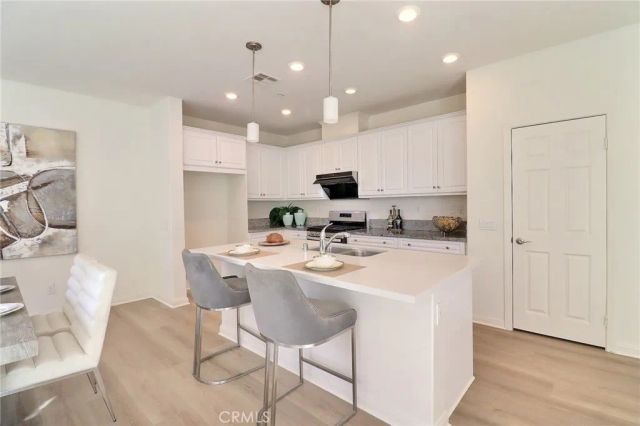 2076 E Sentinel Privado, Ontario, CA 91764