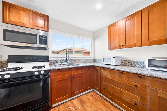 15003 Larch, Lawndale, CA 90260