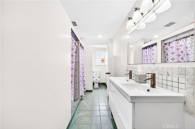 15003 Larch, Lawndale, CA 90260
