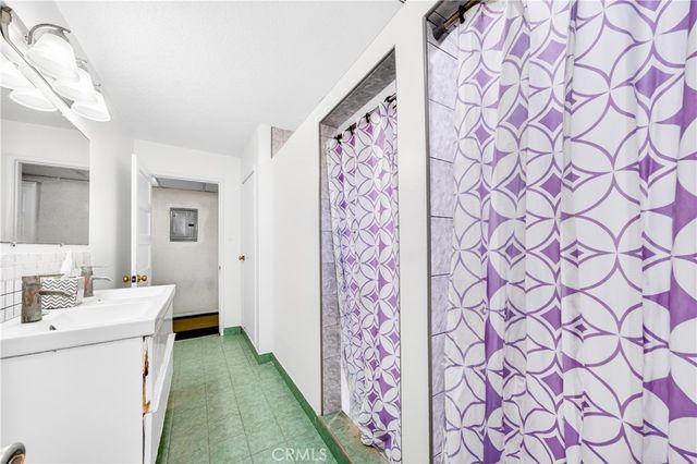 15003 Larch, Lawndale, CA 90260