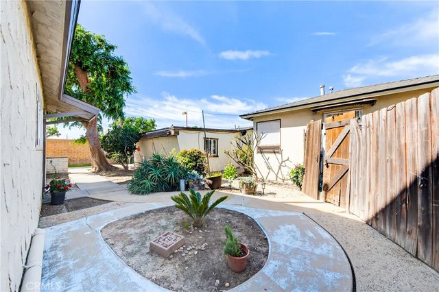 15003 Larch, Lawndale, CA 90260