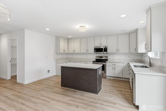 3808 S 335th Place, Federal Way, WA 98001