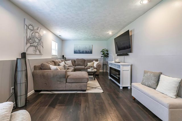 3824 AMHERST Road, Erie, PA 16506