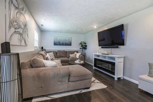 3824 AMHERST Road, Erie, PA 16506