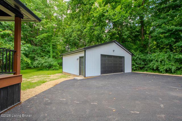 12901 Westport Rd, Louisville, KY 40245
