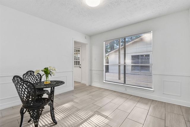 17058 Gleneagle Drive S, Conroe, TX 77385