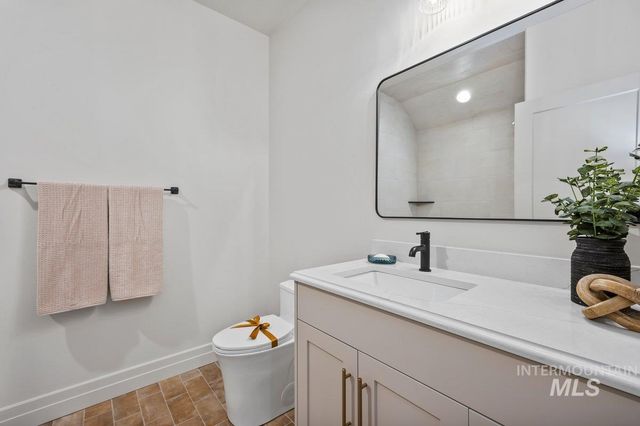 532 Half Moon Way, Twin Falls, ID 83301