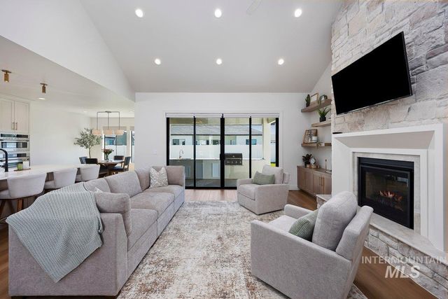 532 Half Moon Way, Twin Falls, ID 83301