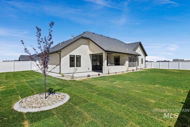 532 Half Moon Way, Twin Falls, ID 83301