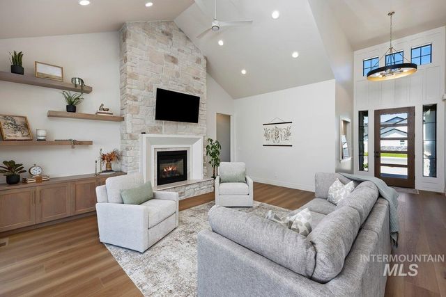 532 Half Moon Way, Twin Falls, ID 83301
