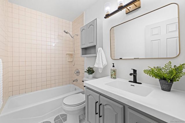 5965 Cervantes, San Diego, CA 92114