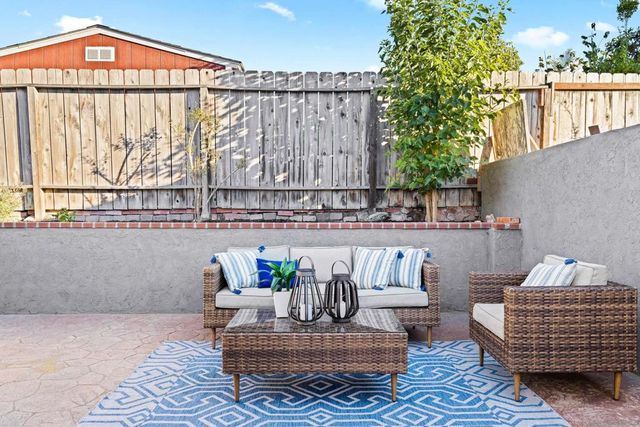 5965 Cervantes, San Diego, CA 92114