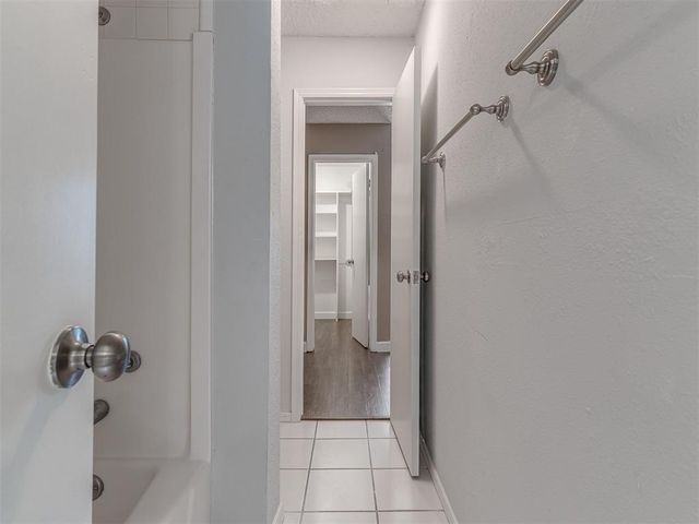 3719 River Oaks Drive, Norman, OK 73072