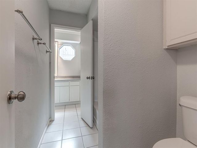 3719 River Oaks Drive, Norman, OK 73072
