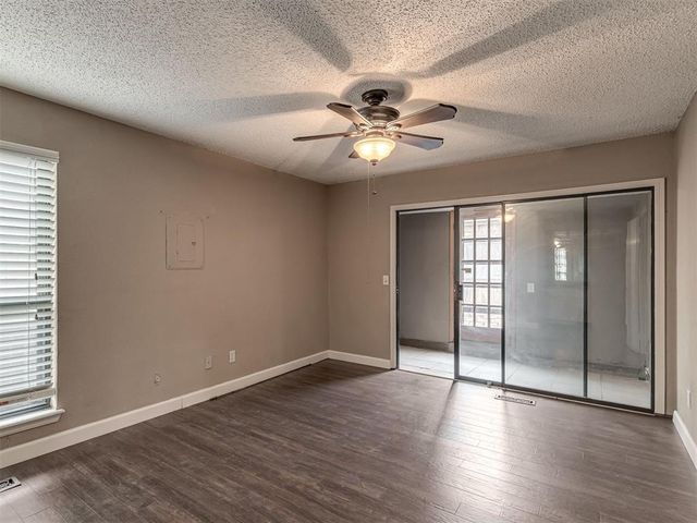 3719 River Oaks Drive, Norman, OK 73072