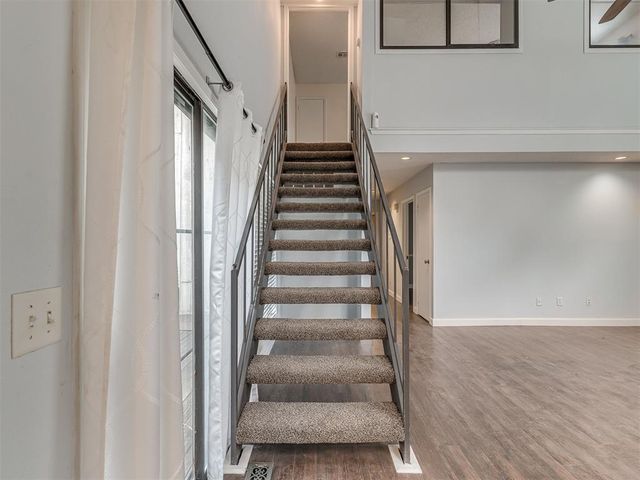 3719 River Oaks Drive, Norman, OK 73072