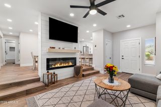 8787 E MOUNTAIN VIEW Road 1019, Scottsdale, AZ 85258