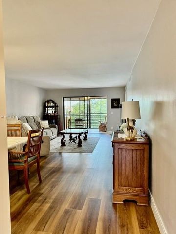 2981 N Nob Hill Road 306, Sunrise, FL 33322