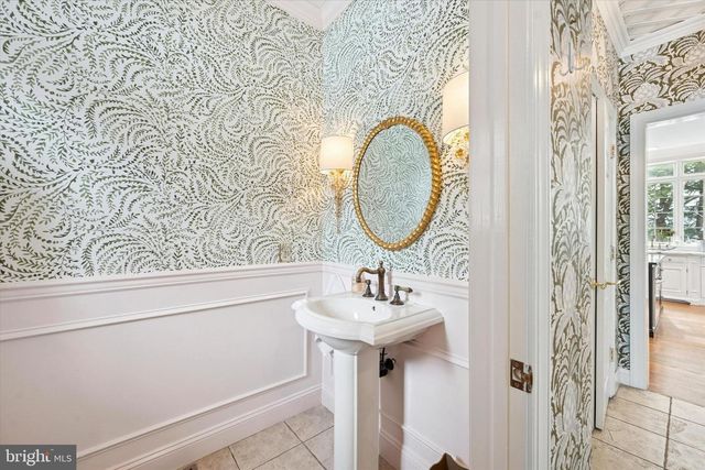 3408B GOSHEN RD, Newtown Square, PA 19073