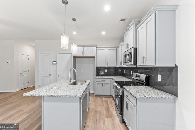 1034 Sun Valley Court C56, Macon, GA 31211