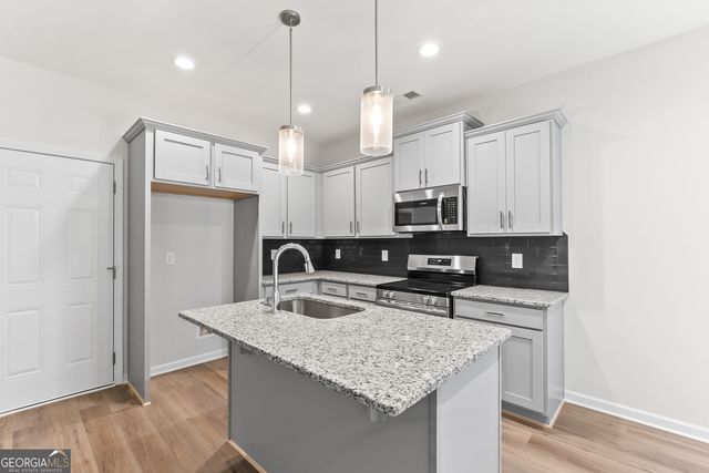 1034 Sun Valley Court C56, Macon, GA 31211