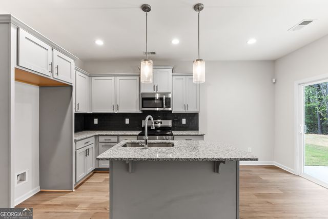 1034 Sun Valley Court C56, Macon, GA 31211