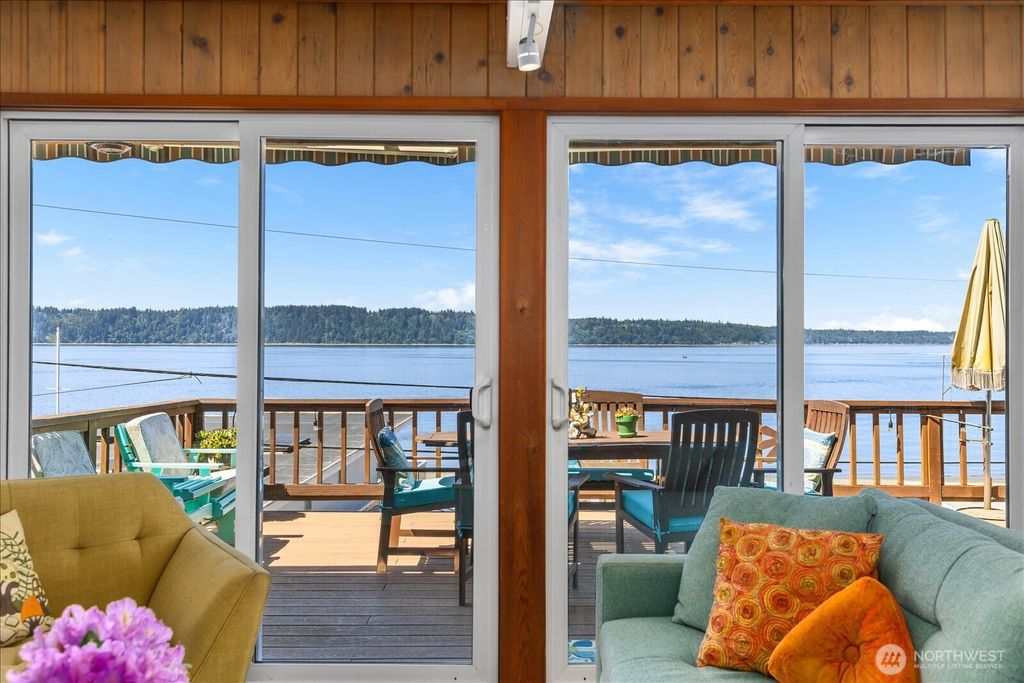 9607 66th Avenue NW, Tulalip, WA 98271