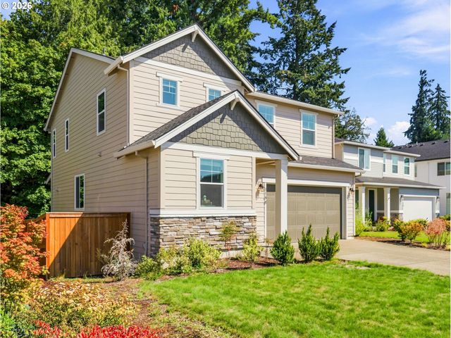 1198 N Sycamore St, Canby, OR 97013
