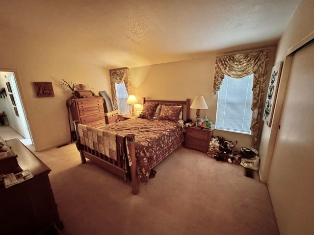 126 NW Wrightwood Circle, Grants Pass, OR 97526