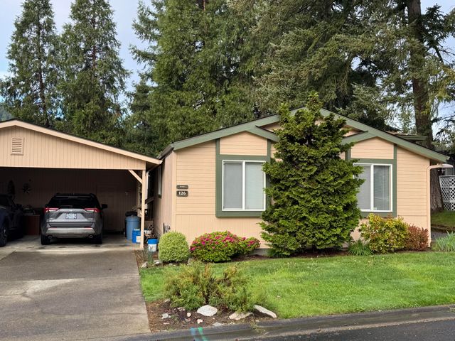 126 NW Wrightwood Circle, Grants Pass, OR 97526