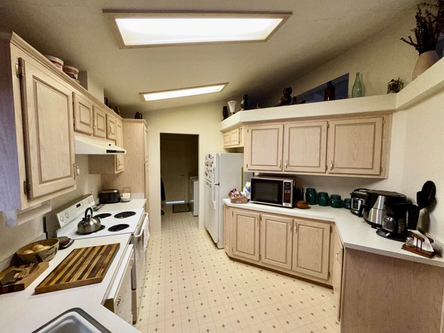 126 NW Wrightwood Circle, Grants Pass, OR 97526