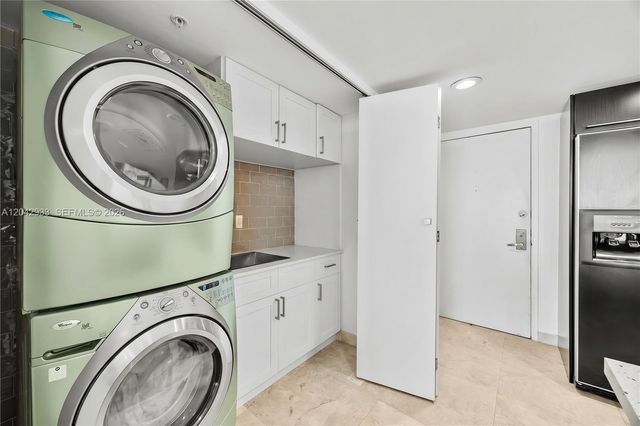 665 NE 25th St 1503, Miami, FL 33137