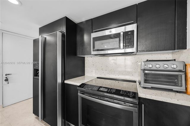 665 NE 25th St 1503, Miami, FL 33137