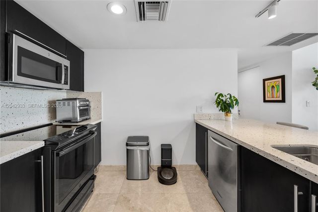 665 NE 25th St 1503, Miami, FL 33137