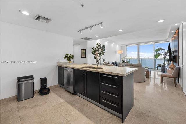 665 NE 25th St 1503, Miami, FL 33137