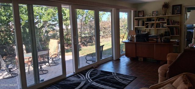 1 Hickory Lane, Daytona Beach, FL 32118