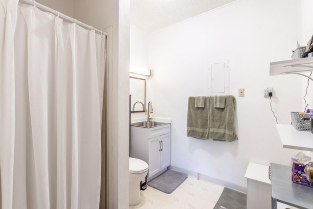 3040 Silver Street, Anderson, CA 96007