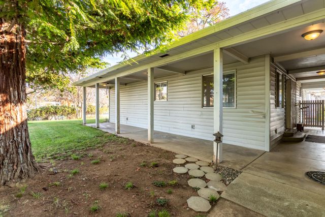 3040 Silver Street, Anderson, CA 96007