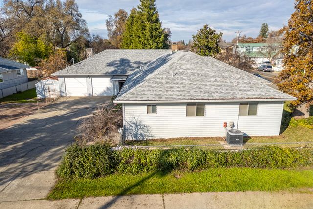 3040 Silver Street, Anderson, CA 96007