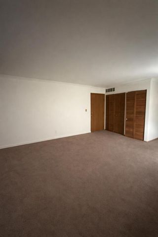 303 NEWPORT Lane C1, Bartlett, IL 60103