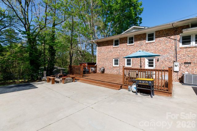 122 Crestwood Drive, Chester, SC 29706