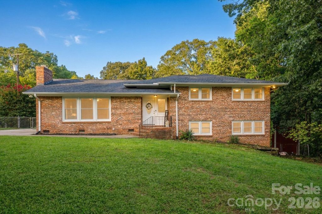 122 Crestwood Drive, Chester, SC 29706