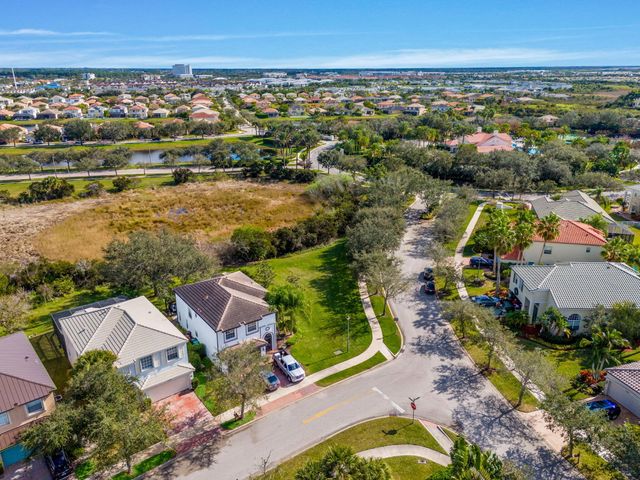 11704 SW Bennington Circle, Port St. Lucie, Port St Lucie, FL 34987