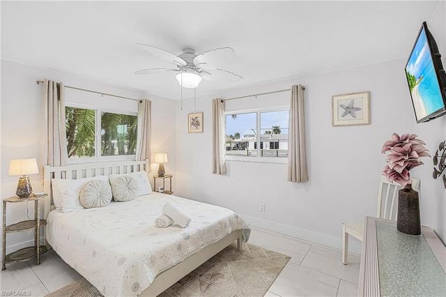 12088 Boat Shell DR, Matlacha Isles, FL 33991