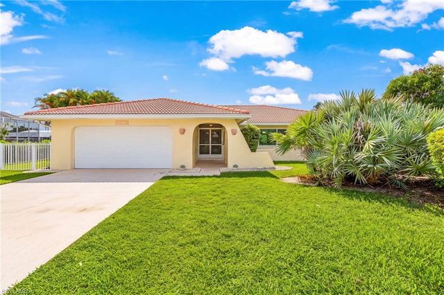 12088 Boat Shell DR, Matlacha Isles, FL 33991