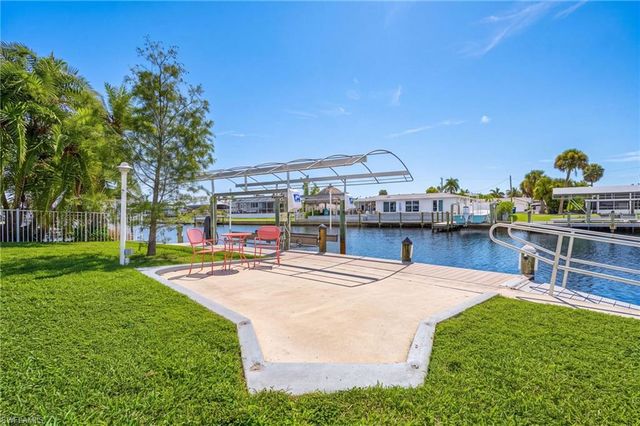 12088 Boat Shell DR, Matlacha Isles, FL 33991