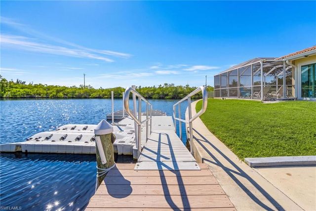 12088 Boat Shell DR, Matlacha Isles, FL 33991